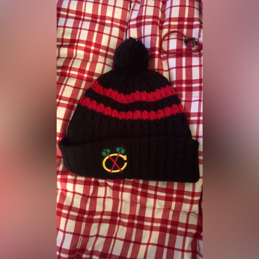 Blackhawks beanie, new